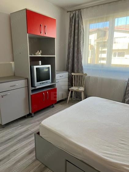 Apartament cu 3 camere semidecomandat în Florești