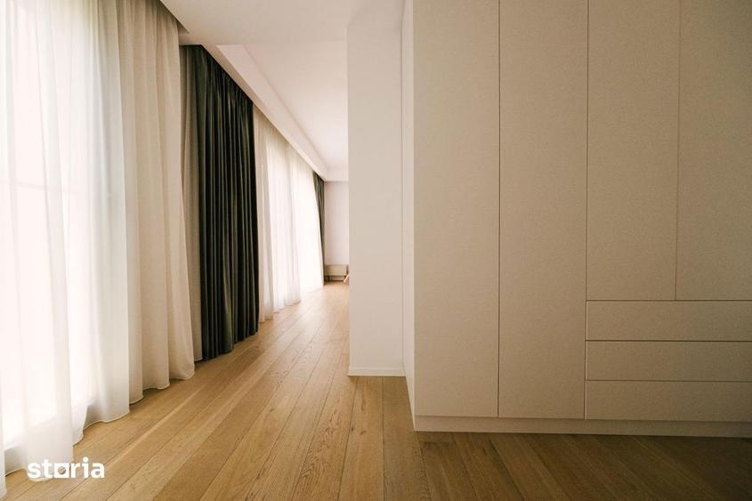 Casă cu 6 camere cu Teren 1140 Mp în Moara Vlăsiei