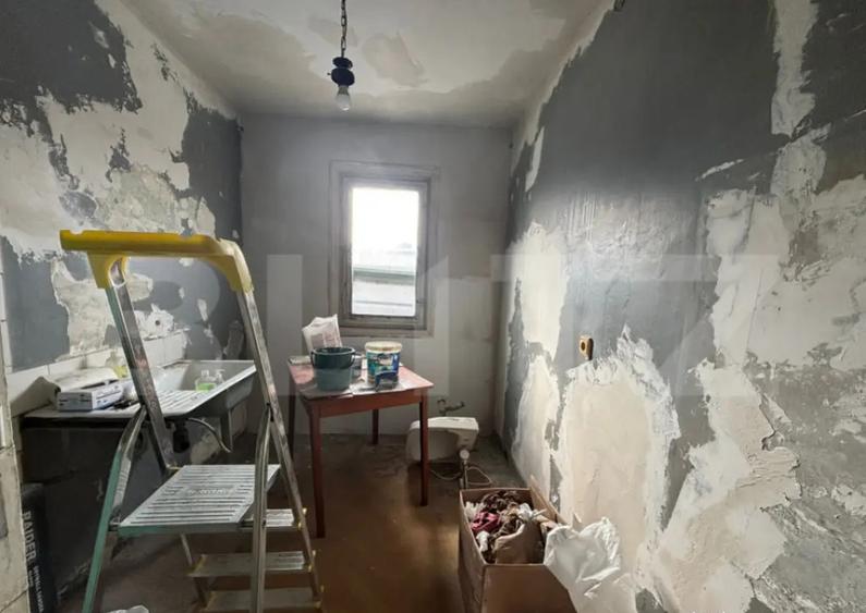 Apartament cu 2 camere nedecomandat în Primăverii