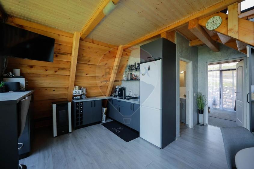 Casă individuală cu 4 camere cu Teren 1003 Mp în Damiș