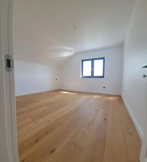 Casă cu Teren 520 Mp în Bujac
