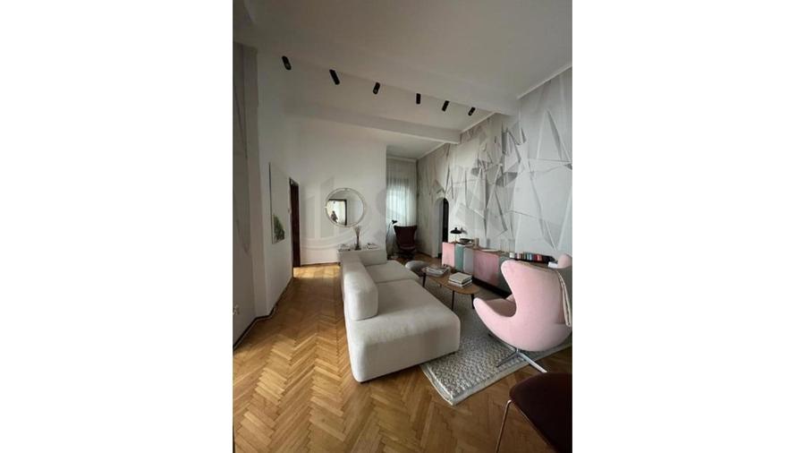 Apartament cu 4 camere decomandat în Primăverii