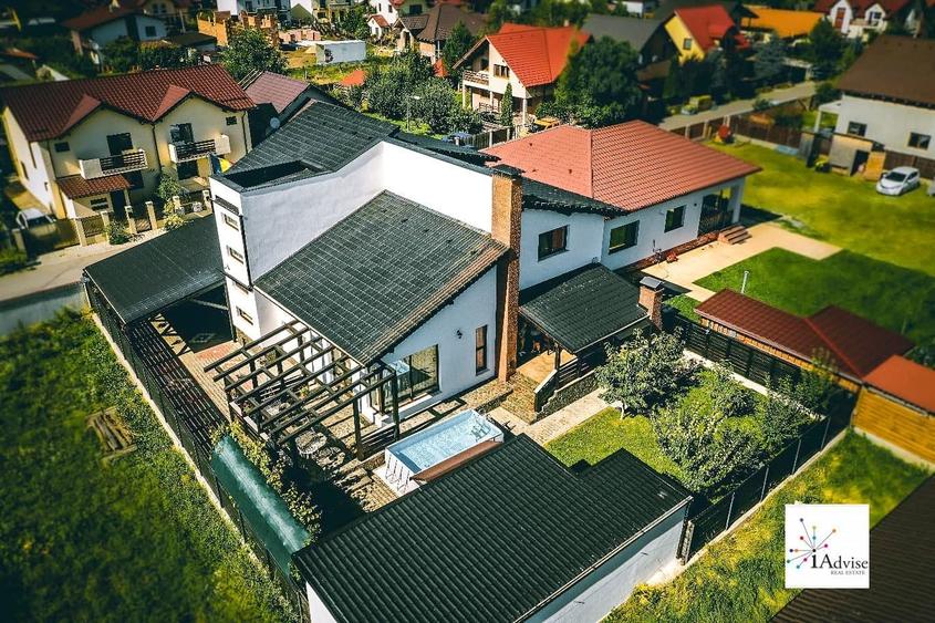 Casă individuală cu 5 camere cu Canalizare în Sânpetru