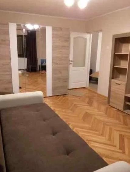 Inchiriez apartament 2 camerele ,Mazepa 2 etaj 1 - 8