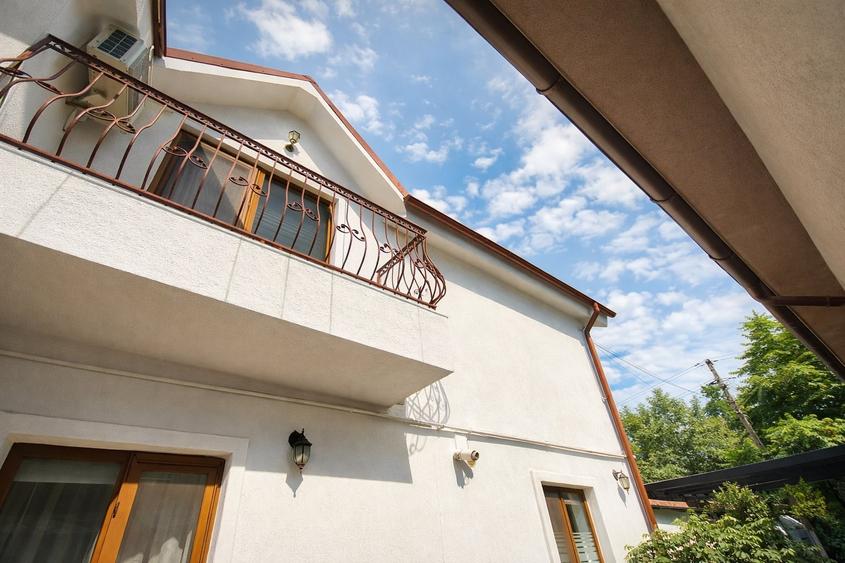 Casă individuală cu 4 camere cu Canalizare în Ovidiu