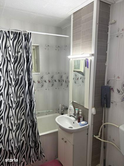 Apartament cu 2 camere decomandat în Calea București