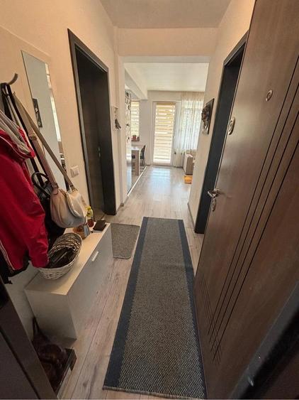 Apartament cu 2 camere semidecomandat în Valea Lupului