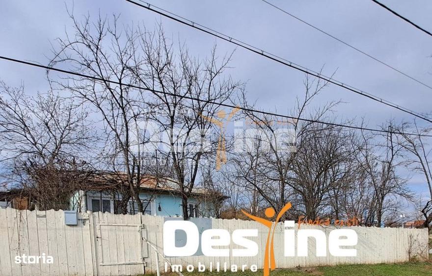 Casă cu 2 camere cu Teren 1250 Mp în Uricani