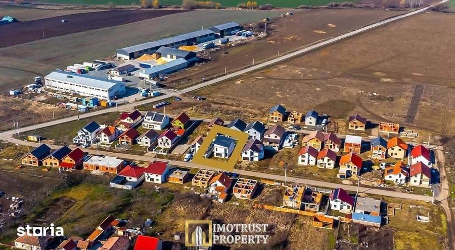 Casă cu 5 camere cu Teren 300 Mp în Vladimirescu