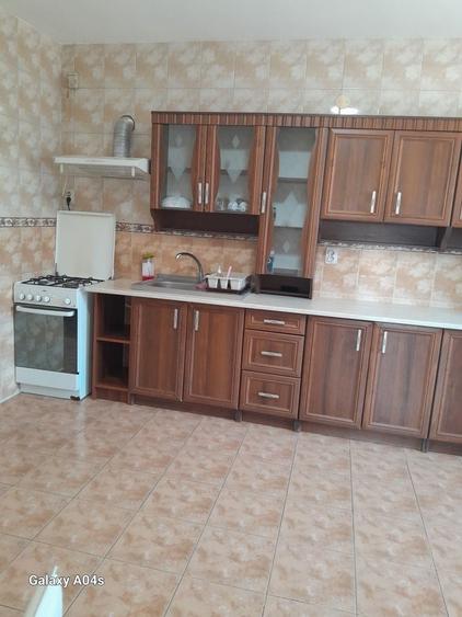 Casă cu 3 camere cu Teren 100 Mp în Băneasa