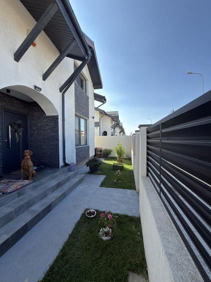 Casă cu 4 camere în Central