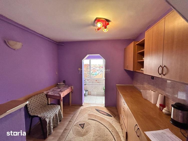 Apartament cu 2 camere decomandat în Central
