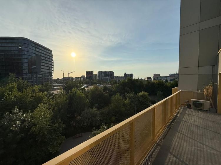 Apartament cu 2 camere semidecomandat în Aviației