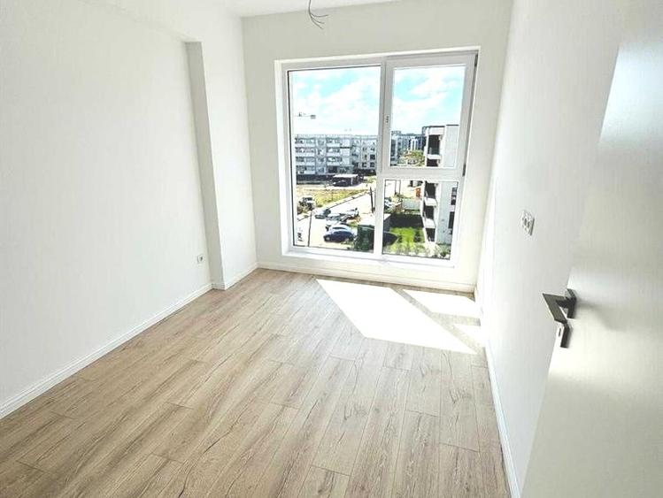Apartament cu 3 camere decomandat în Theodor Pallady
