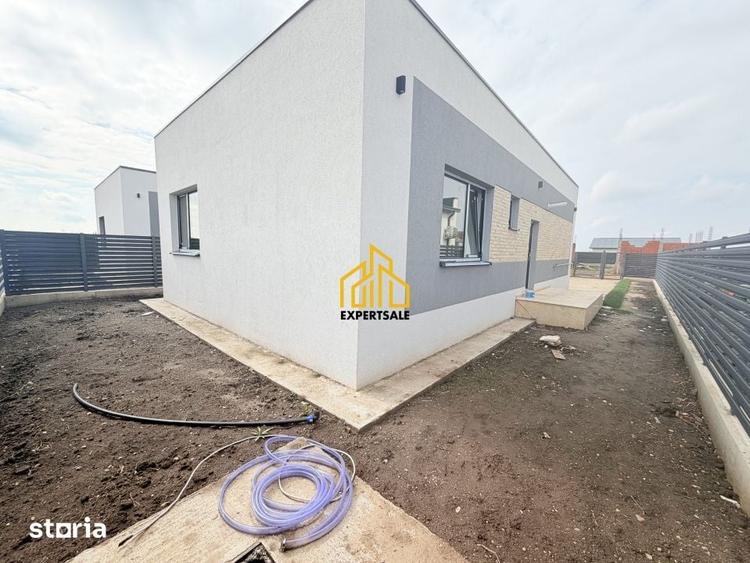 CASA CLINCENI INDIVIDUALA/330 MP TEREN/ MODERN - 13