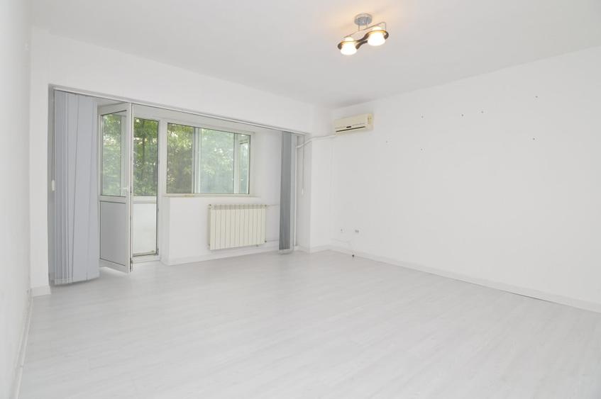 Apartament cu 2 camere decomandat în Decebal