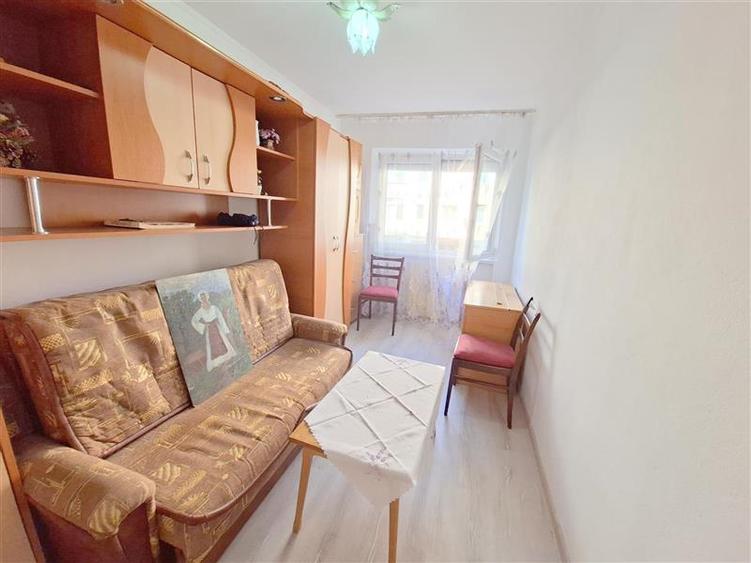 Apartament 3 camere, mobilat si utilat, etaj 1, zona Milcov - 7