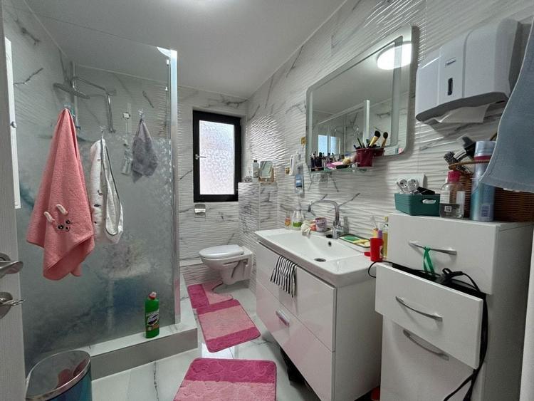 Casă cu 4 camere în Miroslava