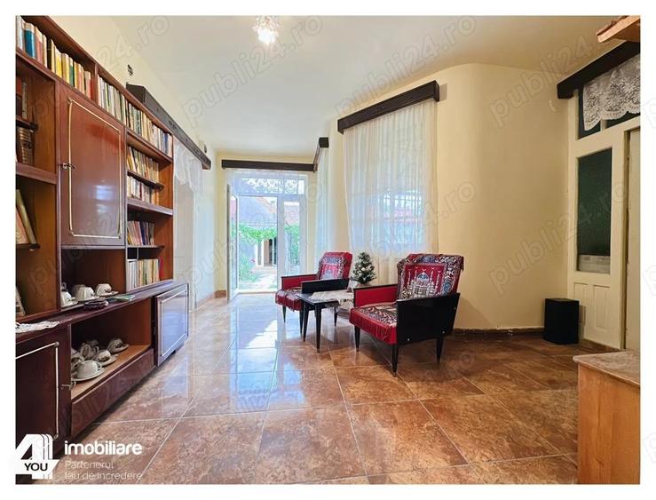 Casa in Loc. Curtici, cu teren 2091mp fs 28ml - 2