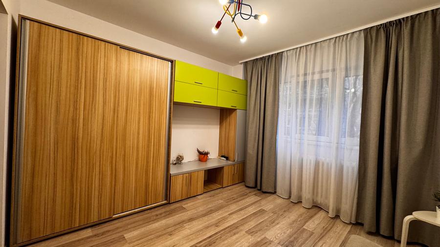 Apartament renovat aproape de parc - 9