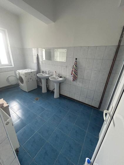 Spatiu Si Curte de Vanzare sau da inchiriat - 7