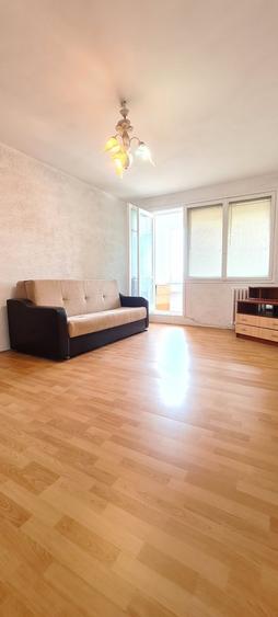 Brancoveanu stradal, apartament de 2 camere , decomandat.52mp,57900 Euro. - 2