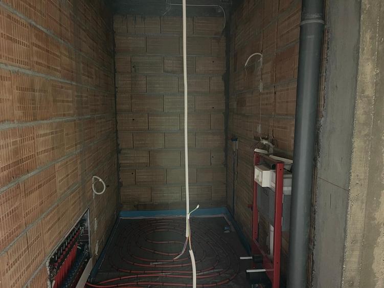 Comision 0 - Dezvoltator 4 cam curte proprie - 155000eur TVA si parcare inclusa! - 5