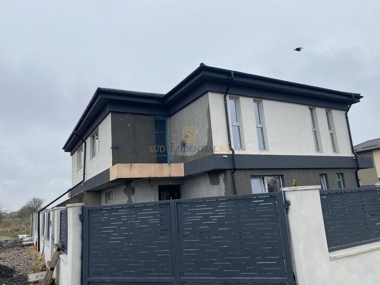 Vila tip duplex, 250 mp teren, Comuna Berceni, Str. Vasile Goldis - 2