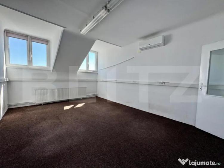Spa?iu de birouri, 120 mp, 5 incaperi mansarda in c - 1