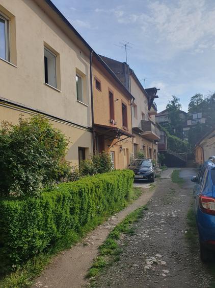 str Lunga, garsoniera , 225 euro - 7