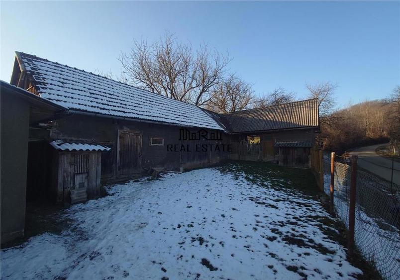 Se vinde Casa si teren cu priveliste, zona rurala - 8