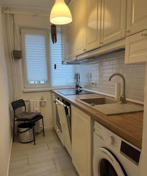 Apartament 2 camere de vanzare zona Casa de Cultura - 1