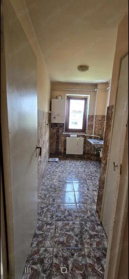 apartament semidecomandat - 1