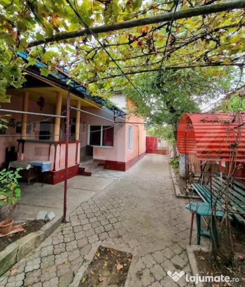 Casa de vanzare cu 3 camere aproape de Baile Sarate - Oc - 4