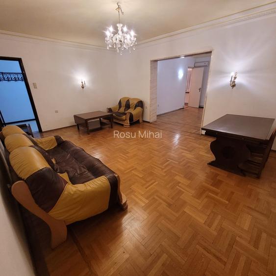 Universitate, Intercontinental, Blocul Roșu