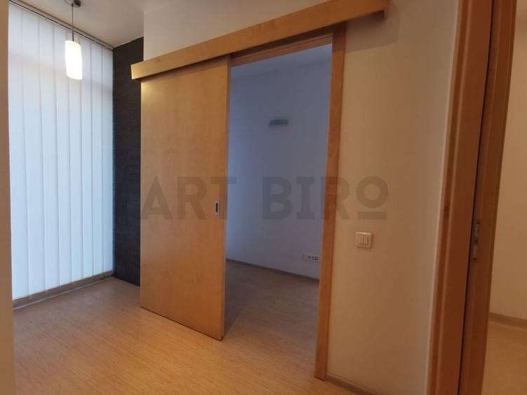 Zero comision, 125mp birou sau clinica, Piata Unirii, 7' metrou - 7