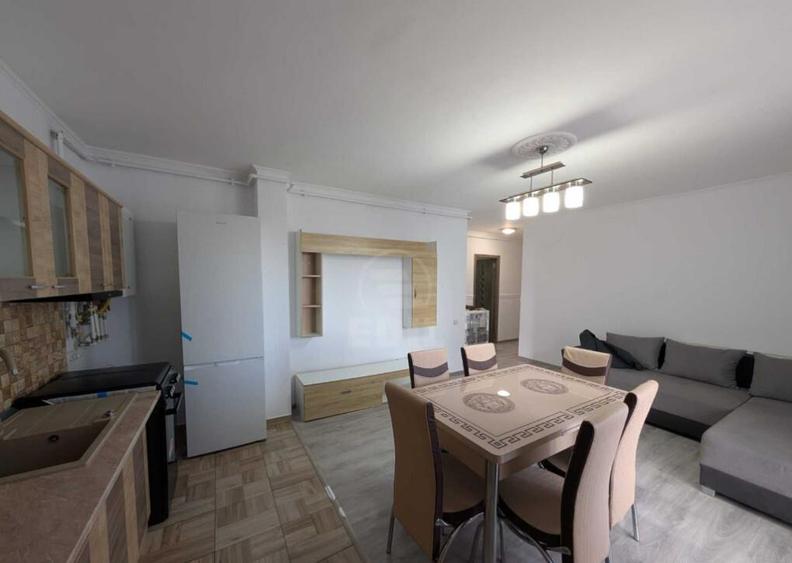 Apartament cu 3 camere, zona Terra - 9