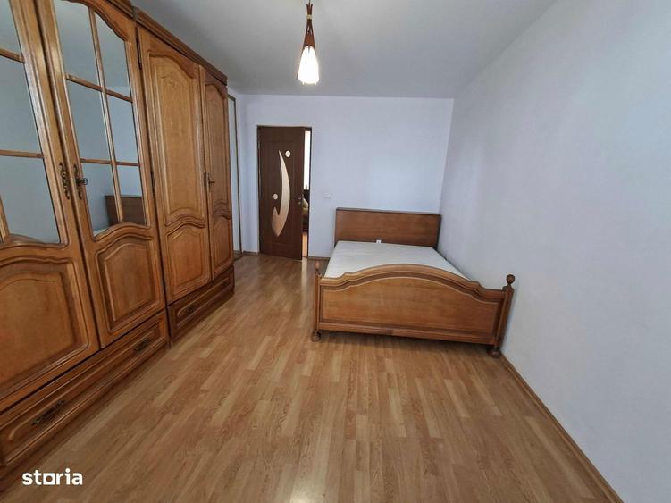 Apartament cu 3 camere, et: 2/3 la vila in Piata Cluj - 6