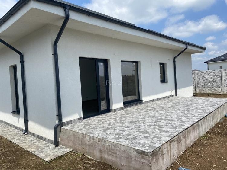 Oportunitate, te muti imediat, case parter+pod Buftea
