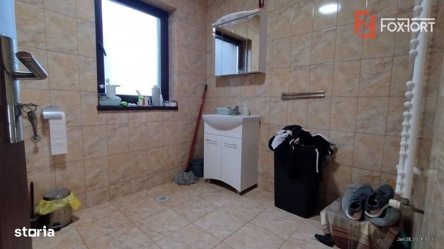 Casa 8 camere ,Sacalaz-Ideala pentru 2 familii - 12
