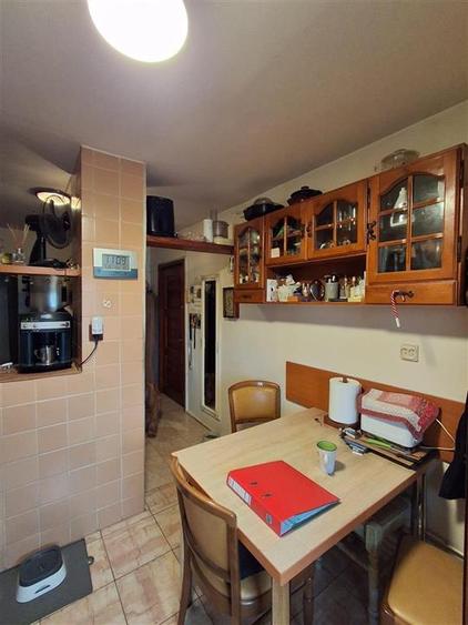 APARTAMENT CU 2 CAMERE DE VANZARE 0NESTI ZONA MAL - 6