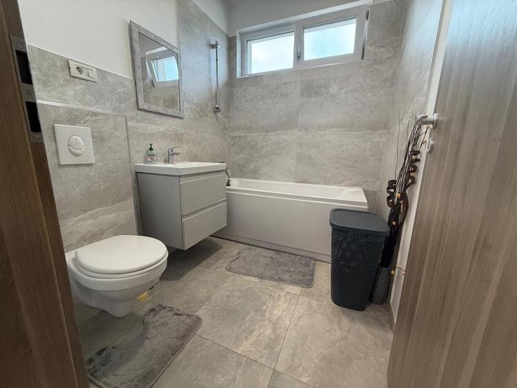 Apartament cu 2 camere în Dumbrăvița