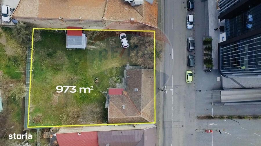 Teren de vanzare in zona Centrala - 1