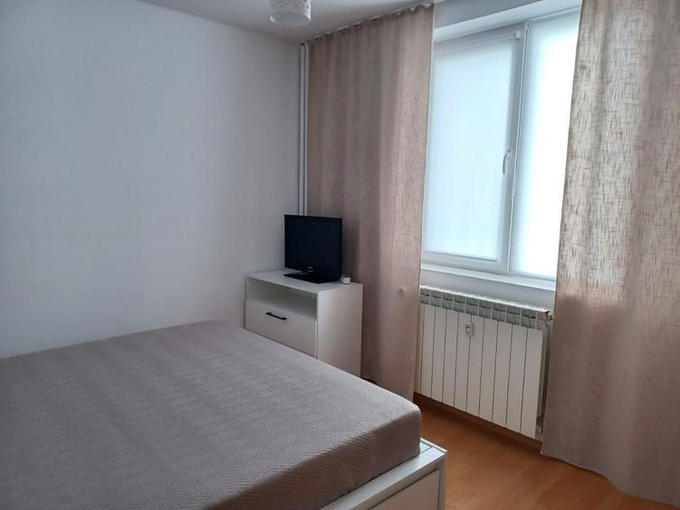 Chirie, 2 dormitoare, str. Sovata. 400 E/lună negociabil. Comision 0. - 8