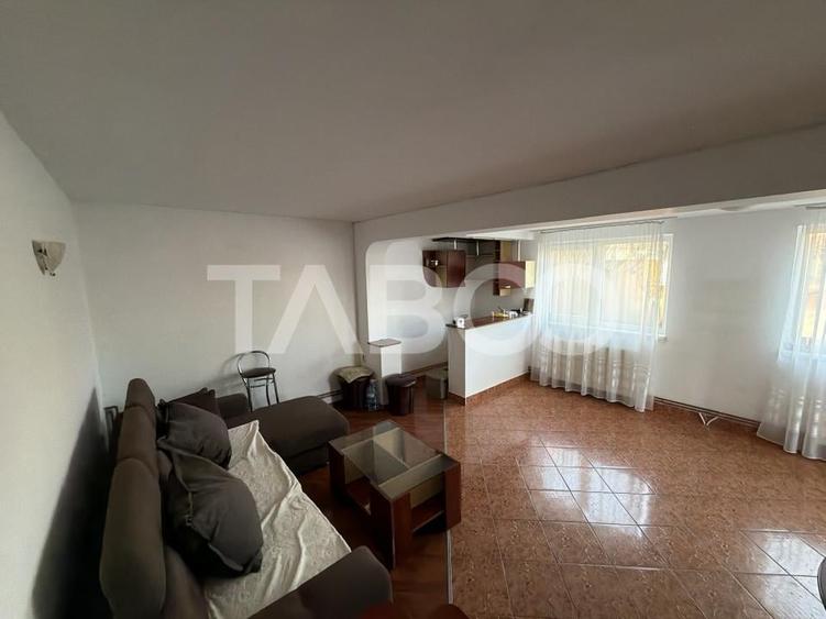 Casa de vanzare 4 camere  160 mpu teren liber 146 m zona Cetatii - 4