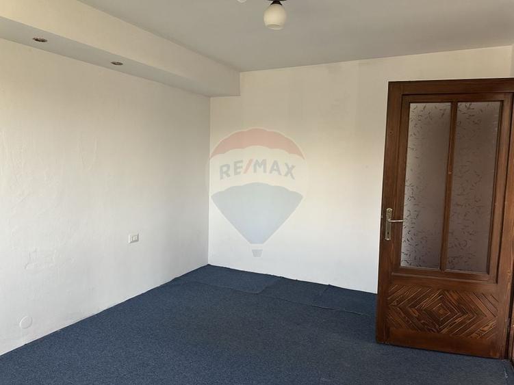 Casă / Vilă cu 2 camere de vânzare - 10
