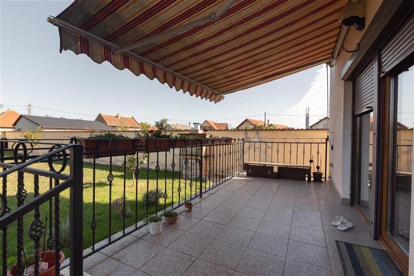 Casa P+M cu 4 camere+living+loc de luat masa in Santion - 52