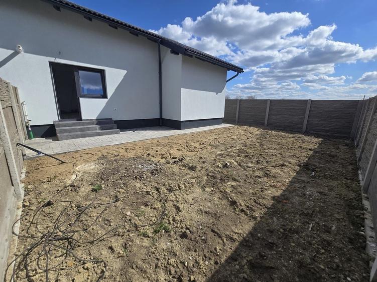 Duplex pe parter 112.000 Euro - 15