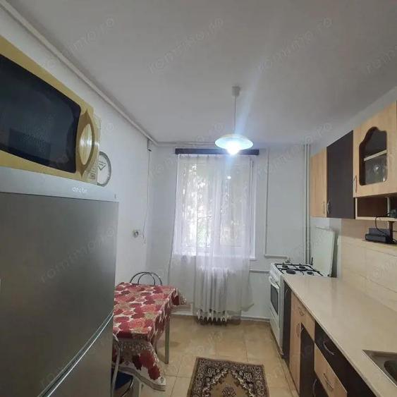 Apartament 2 camere Craiovei, etaj 1, zona farmaciei Help Net Smardan - 6