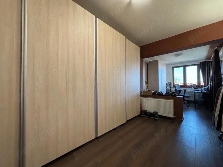 Jumatate de duplex, cu intrare separata ?i delimitare clara a spa?iilor, fara utilizari comune. - 2